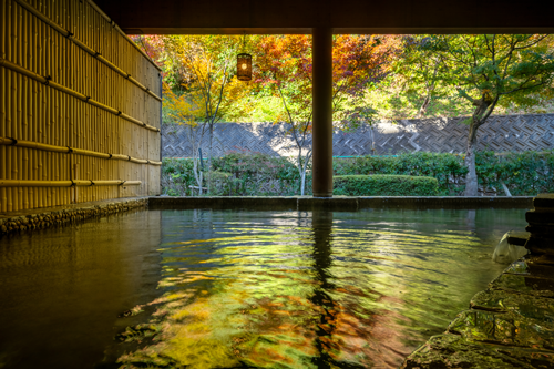 秋の宮山荘女性限定プラン 露天風呂